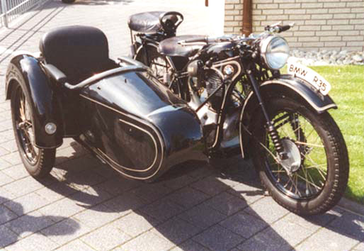 R35 with sidecar